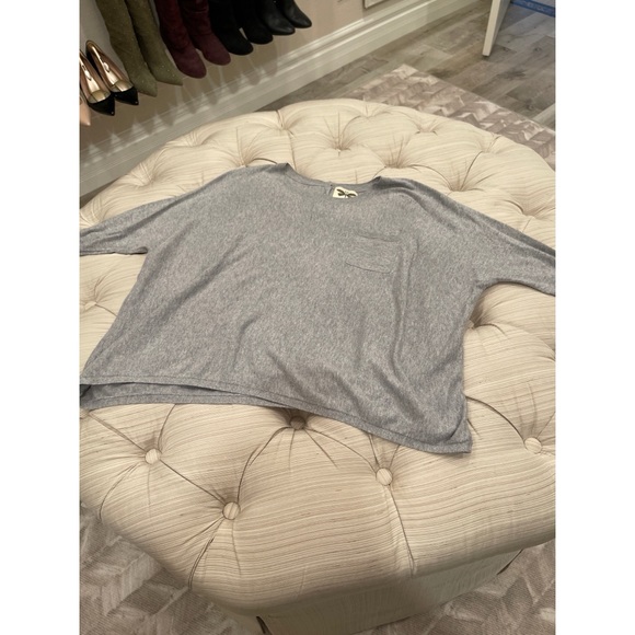 Dragonfly Lightweight Batwing 3/4 Sleeve Sweater - Picture 11 of 11